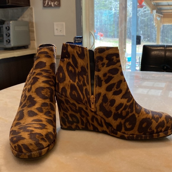 Womens size 8 Rampage booties - Picture 2 of 5